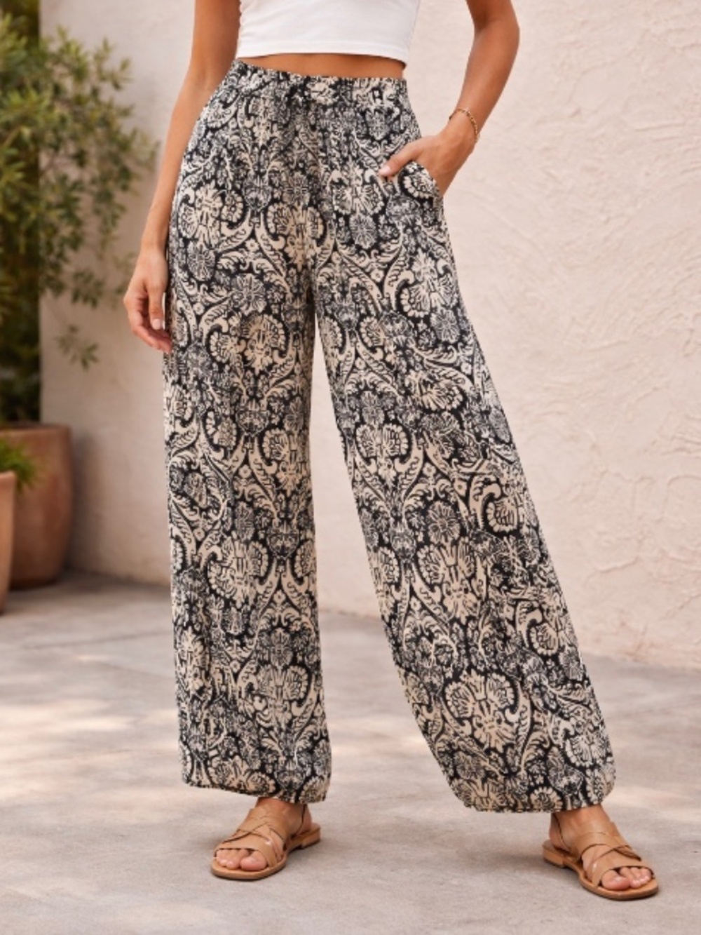 Truth NYC Navy & Cream Harem Pants - Size Large